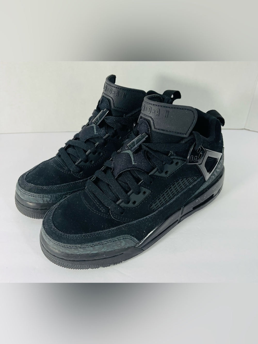 Jordan Spizike Low Shoes 5.5 Y Black with Box Excellent Condition